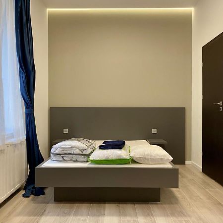 ペーチJogasz Street - A. Apartmanアパートメント エクステリア 写真